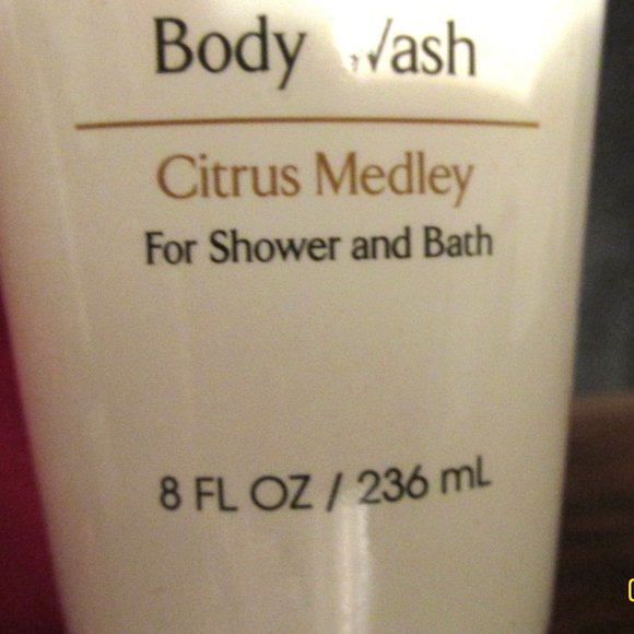 L'BRI Valentine Pamper Pack Body Scrub, Body Wash, Clay Masque free shpg - Picture 6 of 10